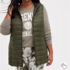 NWT Torrid Olive Nylon Puffer Vest with Hood